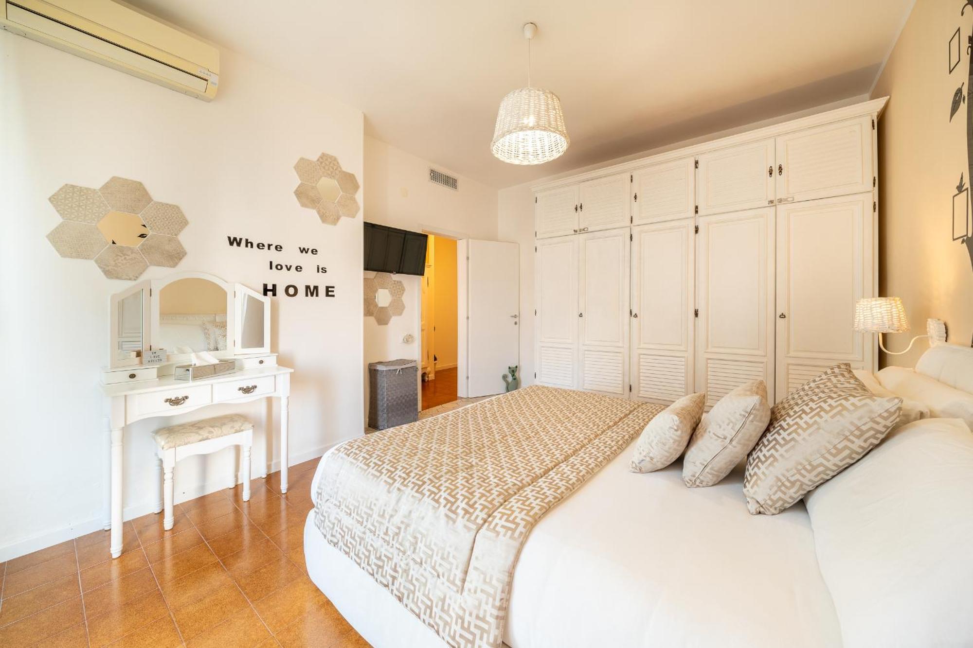 Adelsa'S Home Cagliari Dış mekan fotoğraf